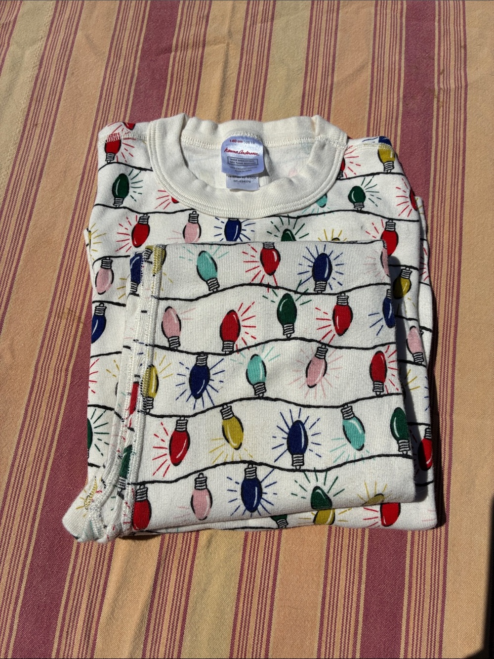 Hanna Andersson White Pajama Set with Multicolor Light Bulb Print